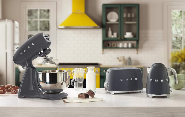 SMEG, SMF03GREU Küchenmaschine, 10 Geschwindigkeitsstufen, Planetenrührwerk, Sicherheitsabschaltung,