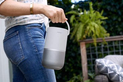 Bose Portable Smart Speaker – mit integrierter Alexa-Sprachsteuerung, in Silber, Silber