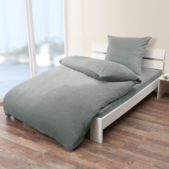 aqua-textil Feelwell Bettwäsche 155 x 220 cm 4teilig Coral Fleece Bettbezug Thermo Flausch silber gr