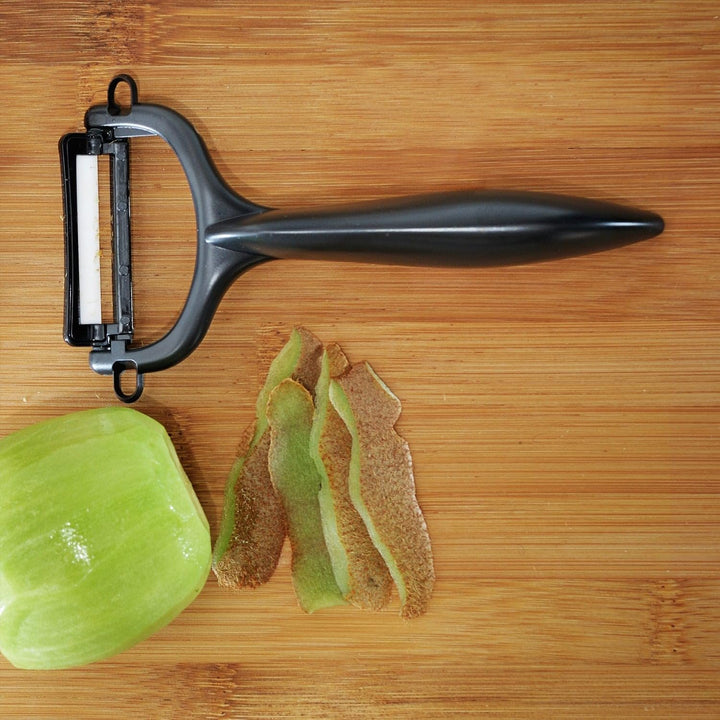 Kyocera GEN Starterset, Obst-/Gemüsemesser (Klinge 11 cm) mit Schäler, schwarzer Griff Schwarz Start