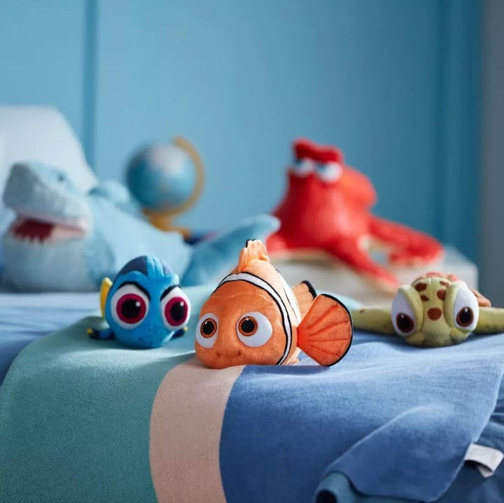 Disney Store Offizielles Baby Dory Kleines Weiches Spielzeug, Findet Dorie, 21 cm, Plüschfigur mit G