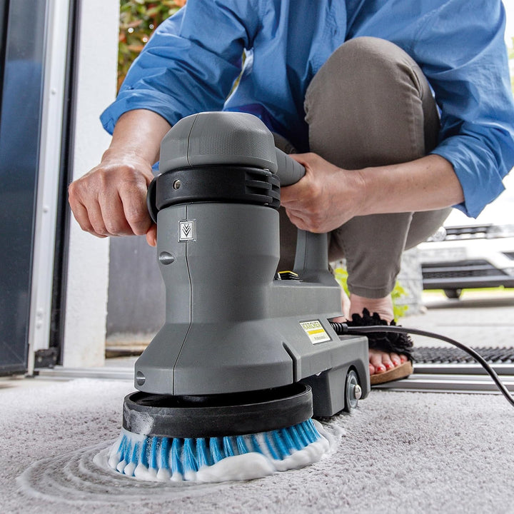 Kärcher Professional BD 17/5 C, Scheuermaschine, kompakt, netzbetrieben, robust, leicht, zum Reinige