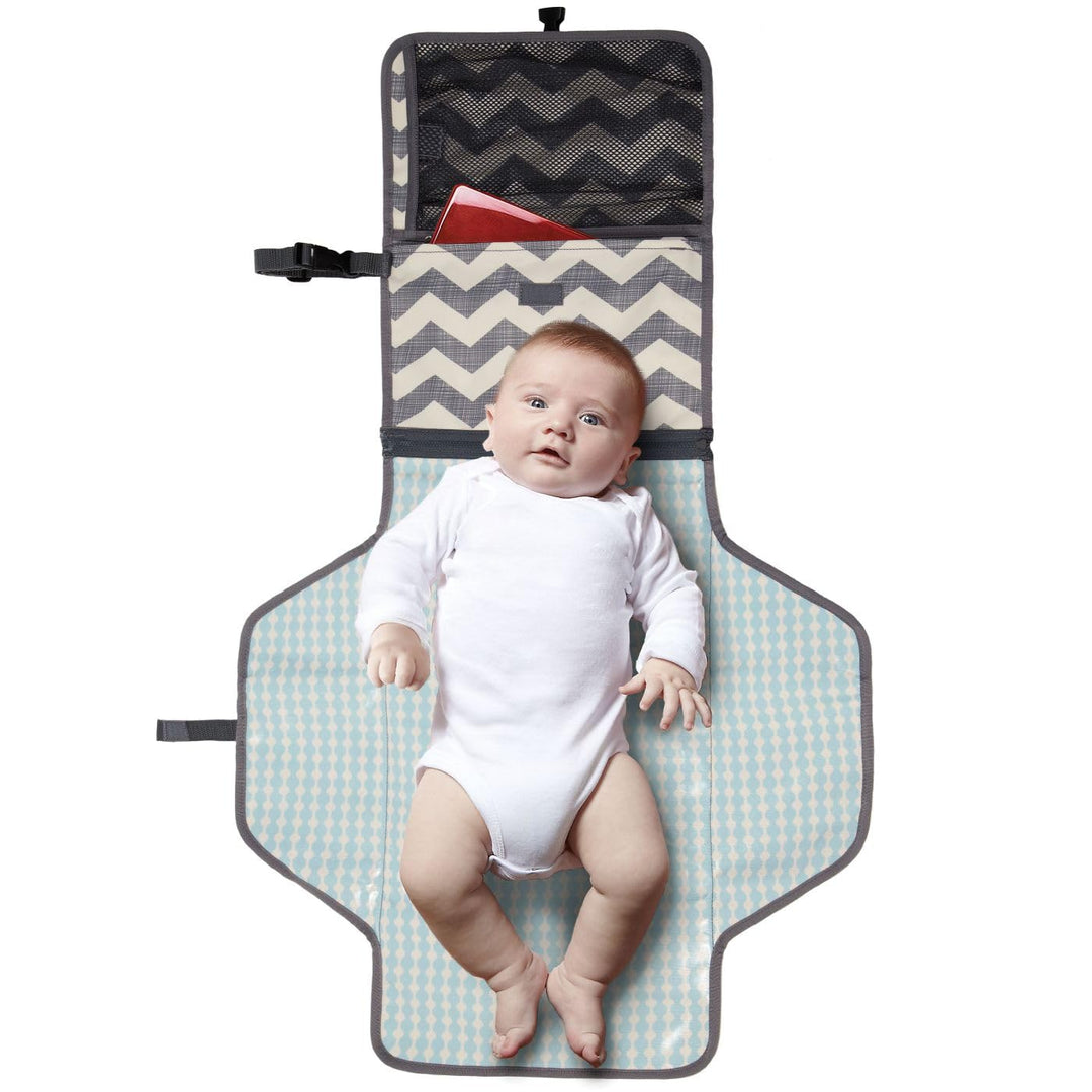 Skip Hop baby girls Pronto Changing Station - Chevron Mini Changer, Chevron, One Size UK grau-weiss