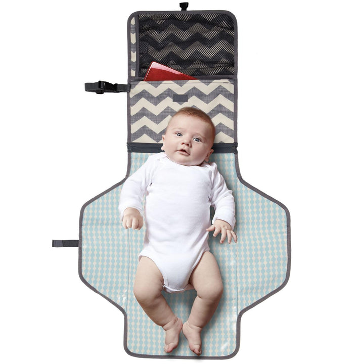 Skip Hop baby girls Pronto Changing Station - Chevron Mini Changer, Chevron, One Size UK grau-weiss