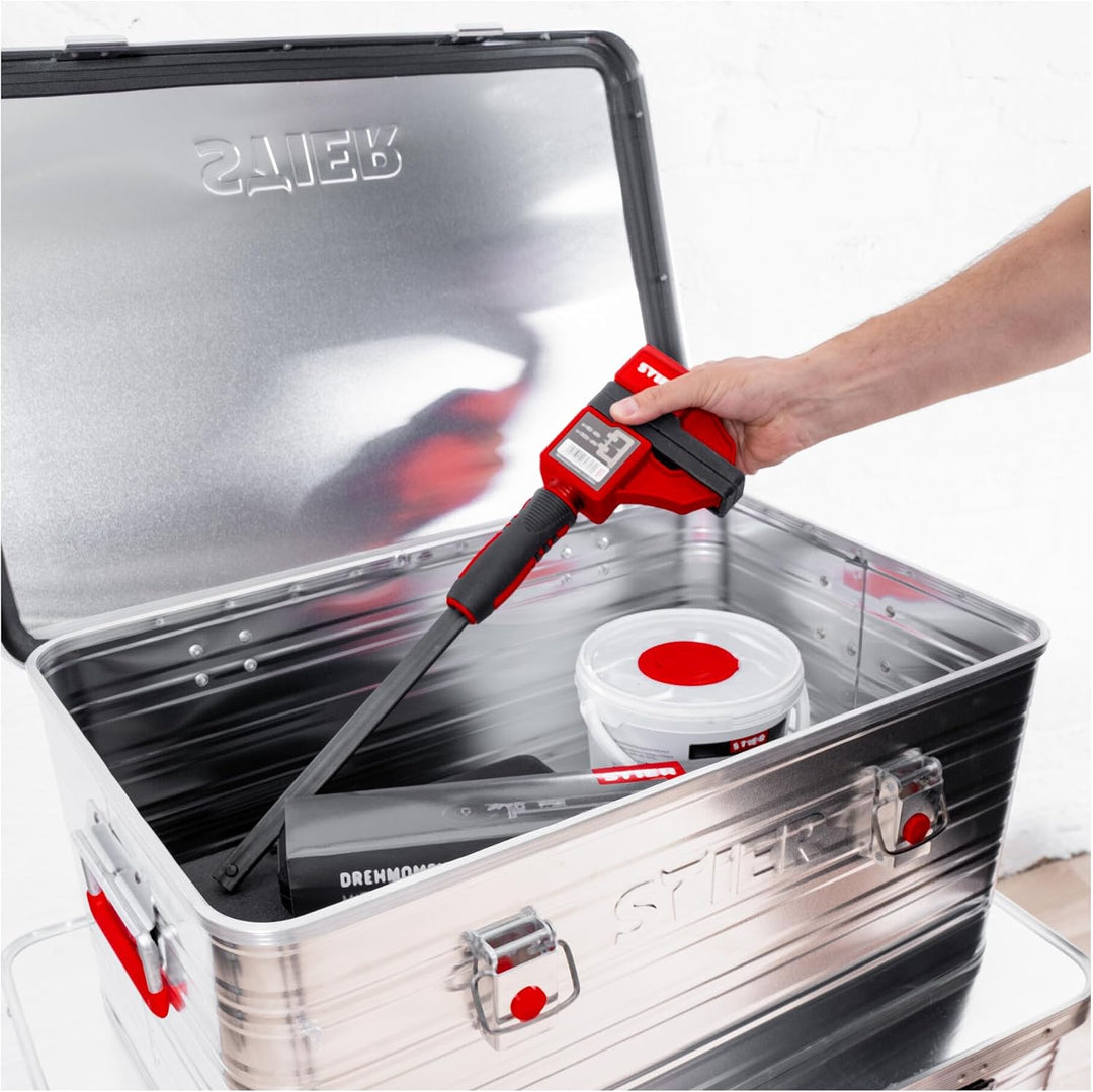 STIER Alubox, Aluminiumbox 65L, Staub- und spritzwasserresistent mit Gummidichtung und 2 Klapphandgr