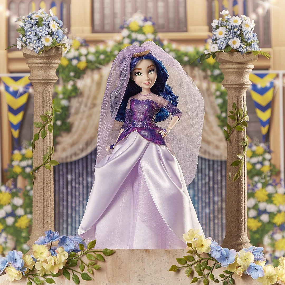Disney Descendants The Royal Wedding Mal and Ben Dolls