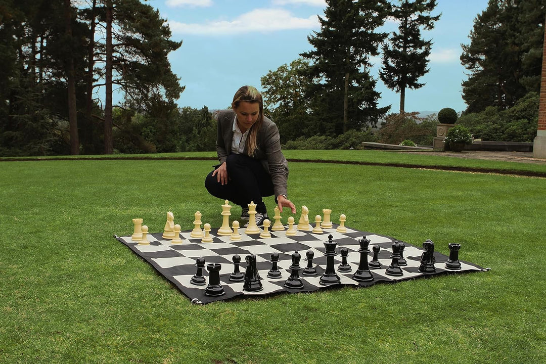 Ubergames Europe Gartenschach, bis zu 20cm hoch, inkl. Matte 90x90 cm
