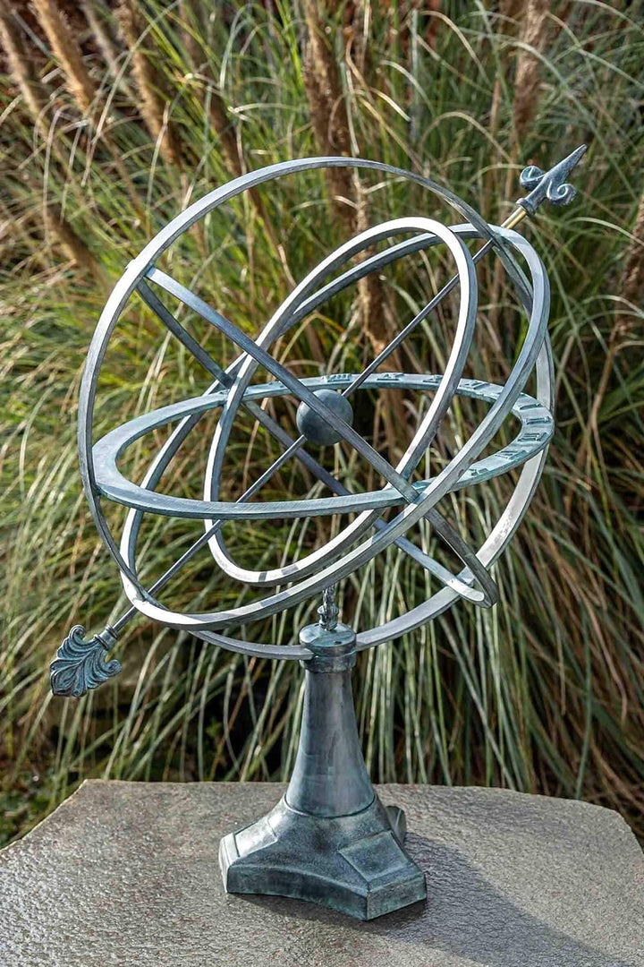 IDYL Outdoor Zeitmesser aus Bronze Sonnenuhr - hochwertig und auffällig | Nr. 0107 | 74 x 47 x 47 cm