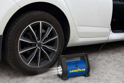 Goodyear DIGITALER TRAGBARER KOMPRESSOR 100PSI 12V ANSCHLUSS 100 PSI / 6,9 BAR, 12V ANSCHLUSS 100 PS