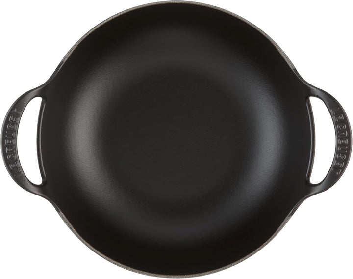 Le Creuset Balti Dish aus Gusseisen, 24 cm, 2,7 Liter, Schwarz matt, 20142240000460, Schwarz Matt