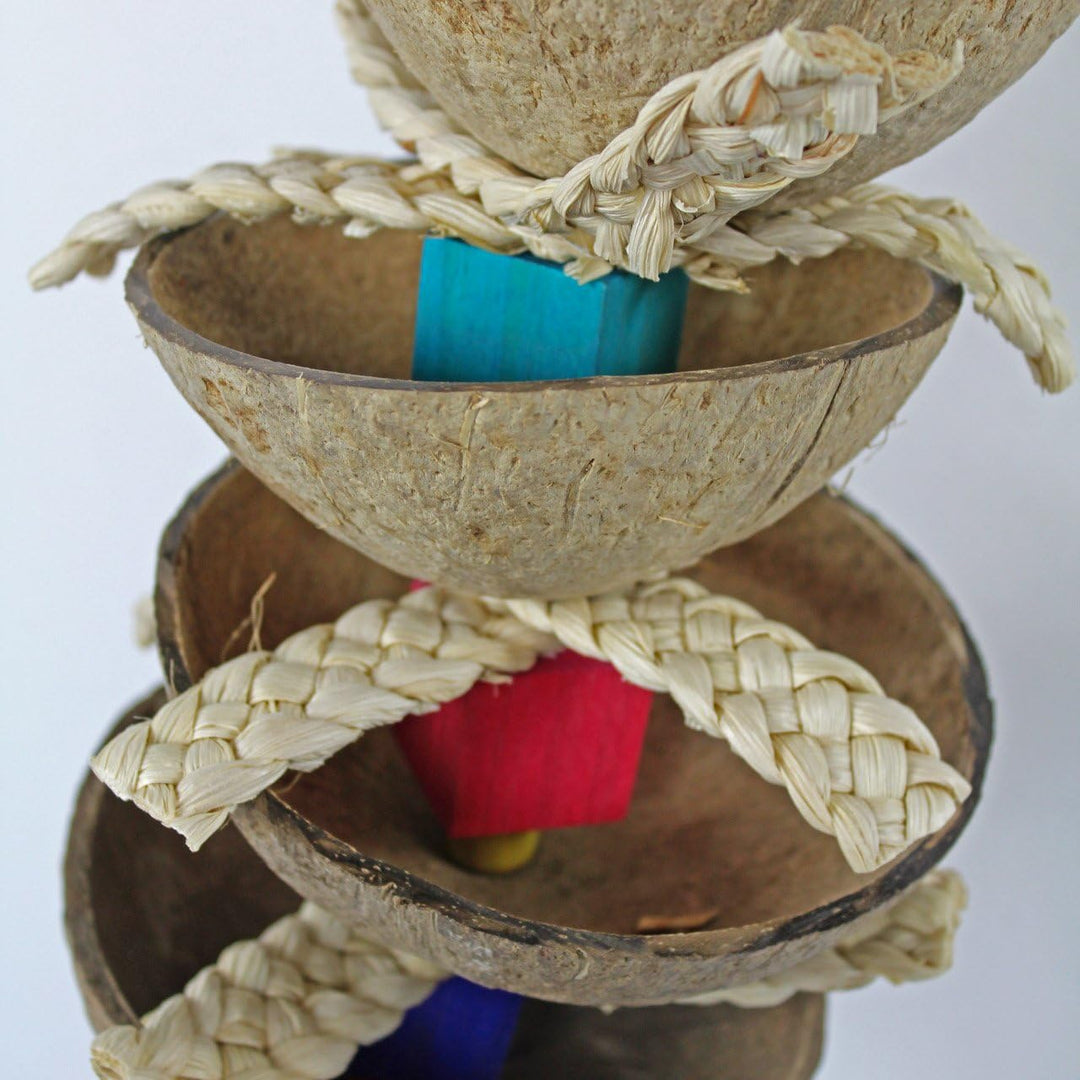 HappyBird | Treatspielzeug Coconut Kabob Bird Toy für Papageien