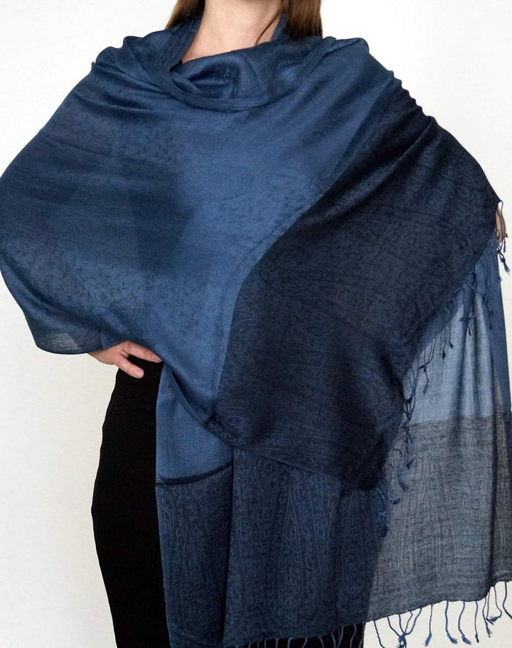 Ruwado Handgewebter Kaschmir Schal in Dunkelgrau Farbe für Klassische Damen mit klassischen Outfits