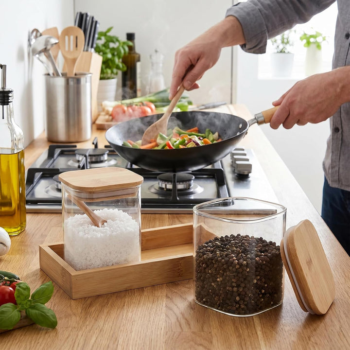 Gewürzgläser 2er Set für Küche, Bambusdeckel, Löffel und Tablett