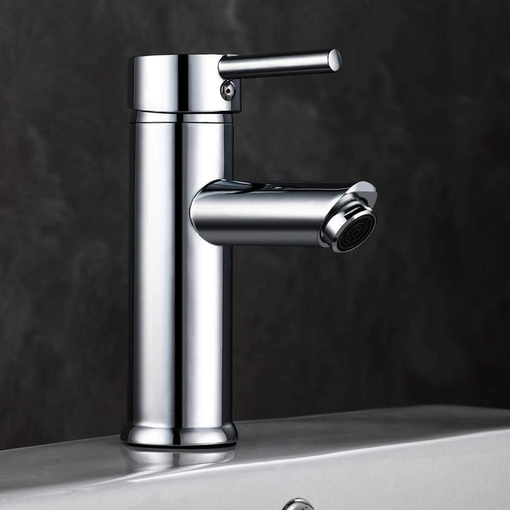GAVAER Waschbeckenarmatur, modernes Design, aus hochwertigem Metall, verstellbar, warm und kalt E-70