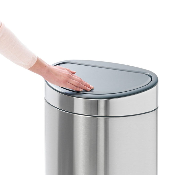 Brabantia 114847 Touch Bin New mit herausnehmbaren Kunststoffeinsatz, 40 L, Edelstahl, schwarz matt,