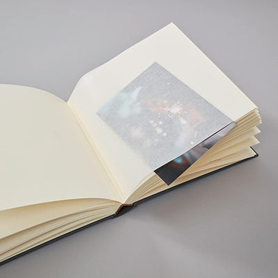 Semikolon 368382 Foto-Album Classic Event – 24 x 23 cm – 60 Seiten cremefarben, für ca. 60 Fotos – b