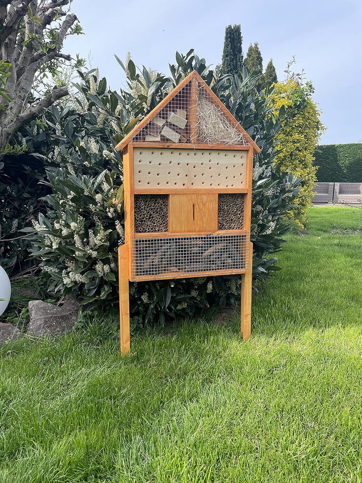 DARLUX massives handgefertigtes Insektenhotel XL aus Holz mit Standfuss 97 x 51 x 12 cm (HxBxT) Wild