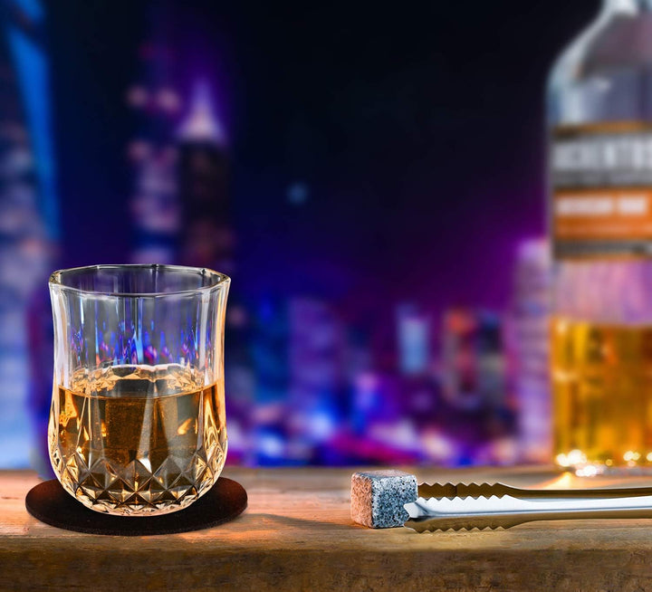 Goldge Whisky-Geschenk-Set, 8 Kühlsteine aus schwarzem Granit, FDA-Vite Kühlung, 2 Whiskygläser &amp; Ba