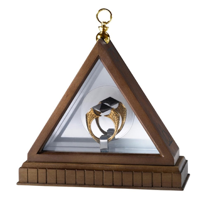 The Noble Collection  Das Horcrux Ring Display