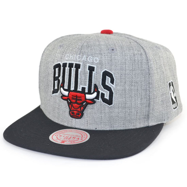 Mitchell & Ness NBA Team Arch Snapback Cap Chicago Bulls Grey/Black