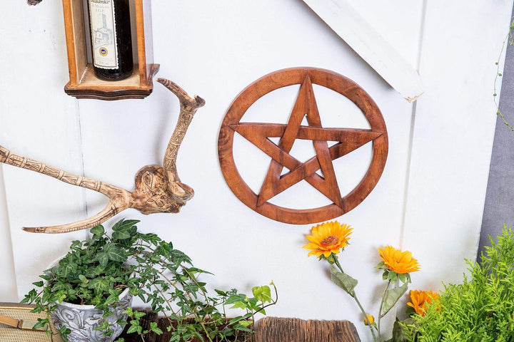 Windalf Grosses Schutz Holzskulptur SALUR Ø 30 cm Wunsch Pentagramm im Kreis Holzrelief Handarbeit