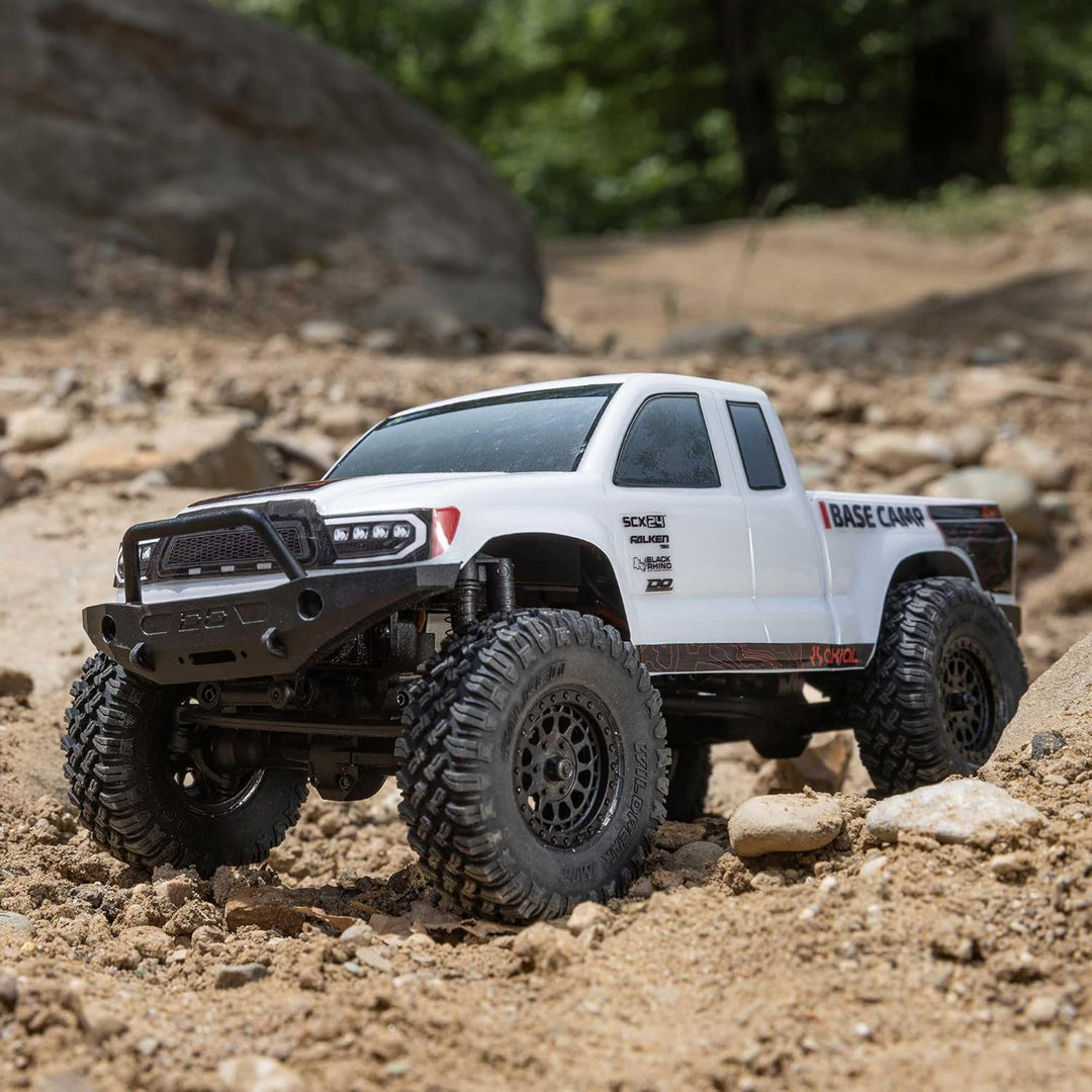 Axial 1/24 SCX24 Base Camp 4X4 RTR Brushed Rock Crawler (Battery & Charger Included), White Mehrfarb