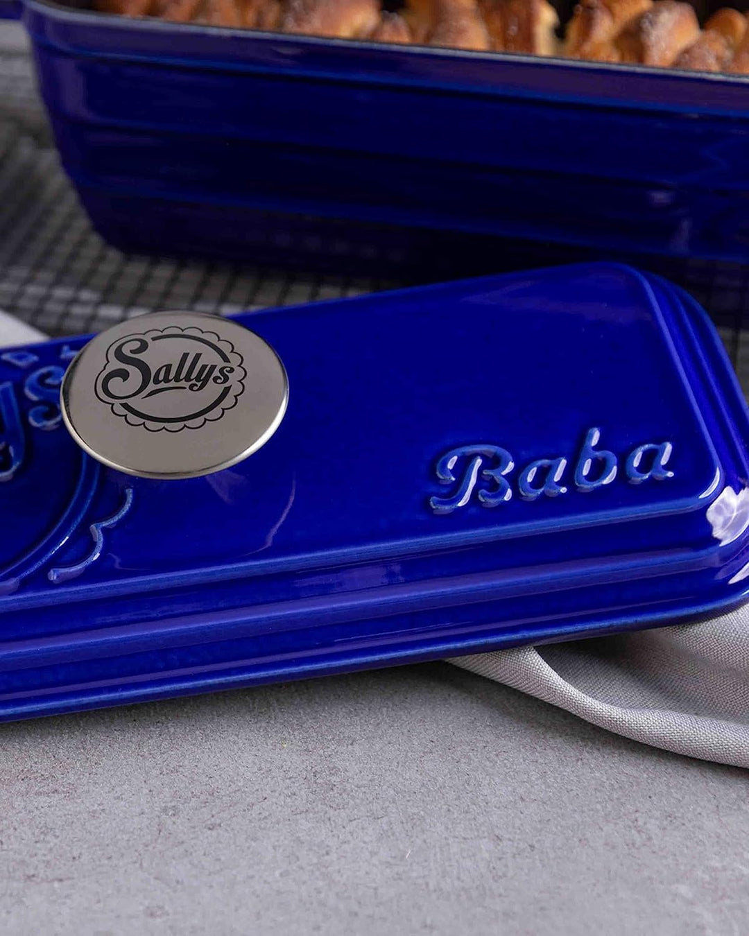 Sallys Gusseisen Brot- Backform Baba - Inklusive Brotskalpell (Royal Blue Majolika), Royal Blue Majo