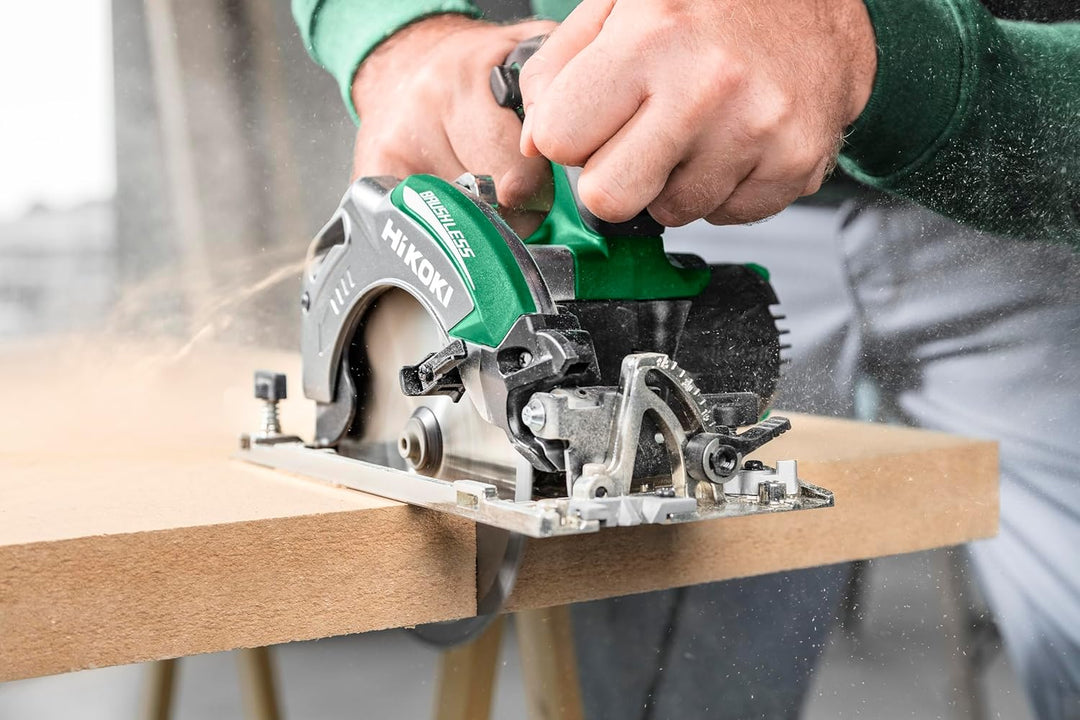HiKOKI Kreissäge C6MEY (240V, 1050Watt, Brushless, Sägeblatt Ø: 165mm, 66mm Schnitttiefe, mit Bremse