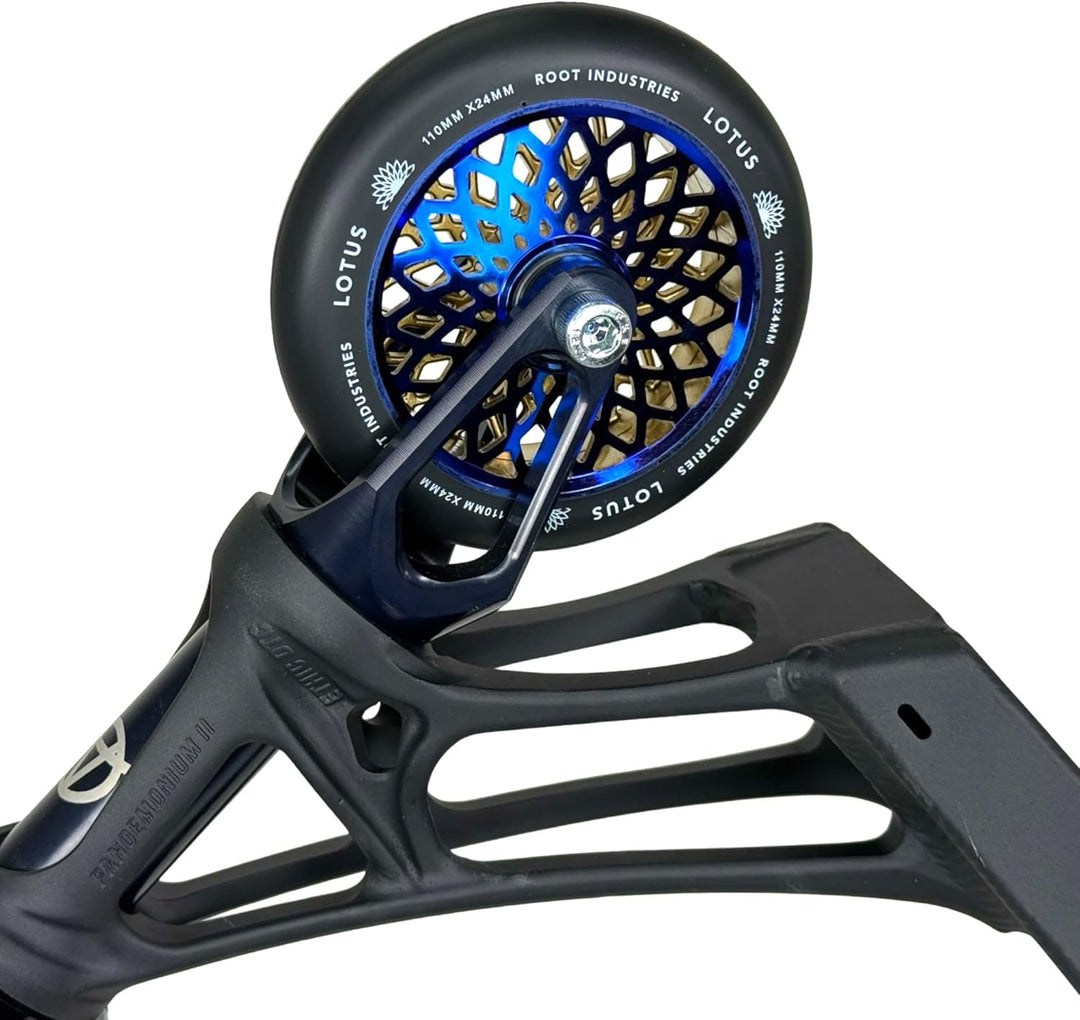 Root Industries Lotus Stunt-Scooter Rolle 110mm + Fantic26 Sticker (Radiant Blue Ray/Pu Schwarz), Ra