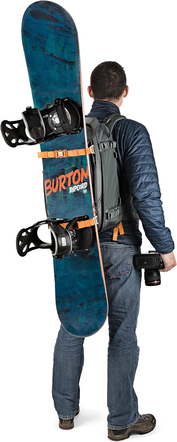 Lowepro Whistler 350 AW II, 4-Jahreszeiten-Kamerarucksack aus Recycling-Materialien, Wetterfeste Hül