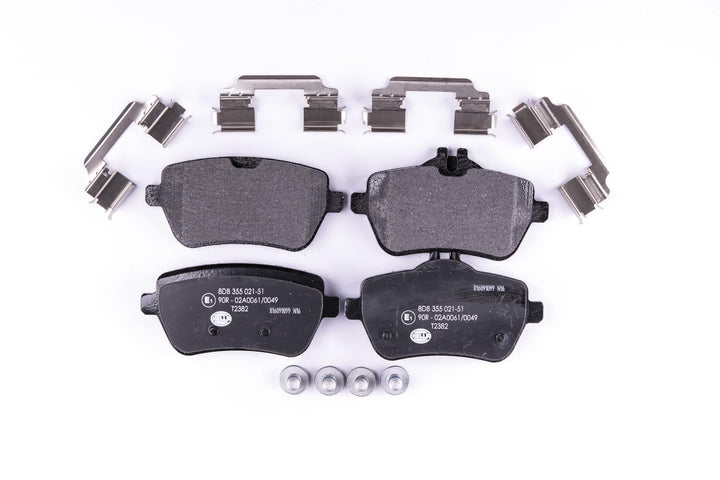 HELLA PAGID 8DB 355 021-511 Bremsbelagsatz - T2382 - Dicke/Stärke: 18.8mm - Bremssystem: TRW - für V