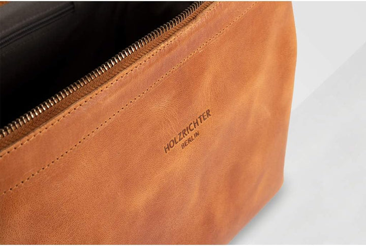 HOLZRICHTER Berlin Kulturbeutel No 5-2 (L) Camel - Grosse, hochwertige Kulturtasche handgefertigt au