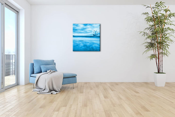 Segelschiff im blauen Meer an der Küste Format: 70x70 Effekt: Monocrome Blau als Leinwandbild, Motiv