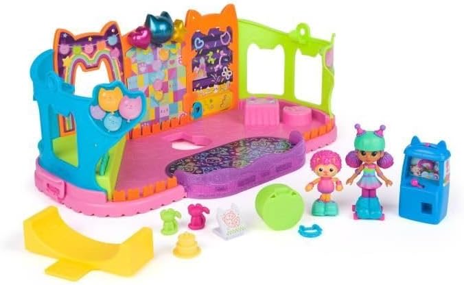 Gabby’s Dollhouse, Partyraum Spielset, Skate-Park Dachgeschoss Zimmer mit Gabby und Marty-Figur, Möb