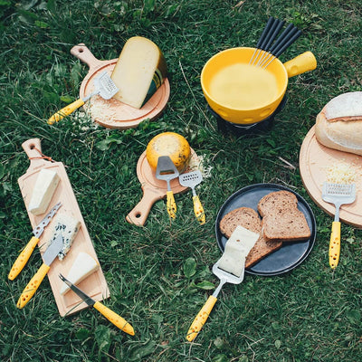 Boska Fondue-Set Super Cheesy/käseförmiger Topf/Steingut/Gusseisen/Gelb/Silber/Schwarz / 290 x 200 x