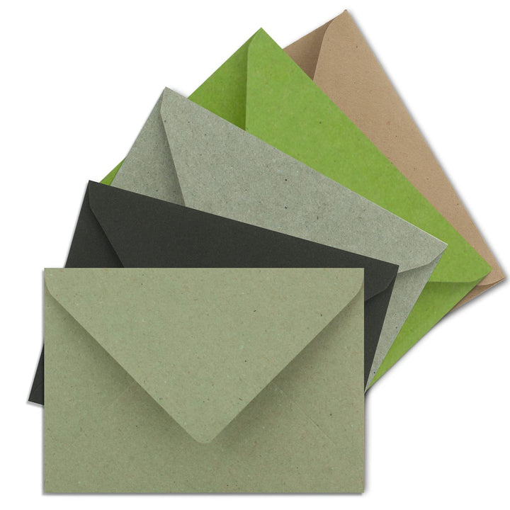 400x Umschlag-Set aus kleinen Umschlägen Öko Kraftpapier DIN C7 8,1 x 11,4 cm mit Spitzklappe und Na