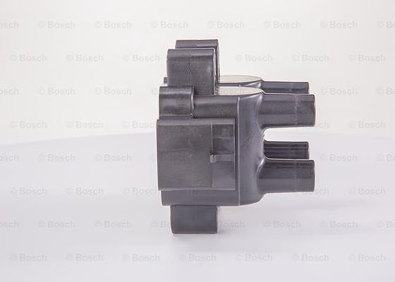 Bosch 0986221060 - Zündspule