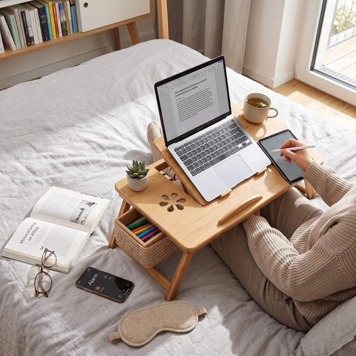 Laptoptisch als Tabletttisch fürs Bett oder Sofa aus Holz, Höhenverstellbarer Laptoptisch mit Schubl