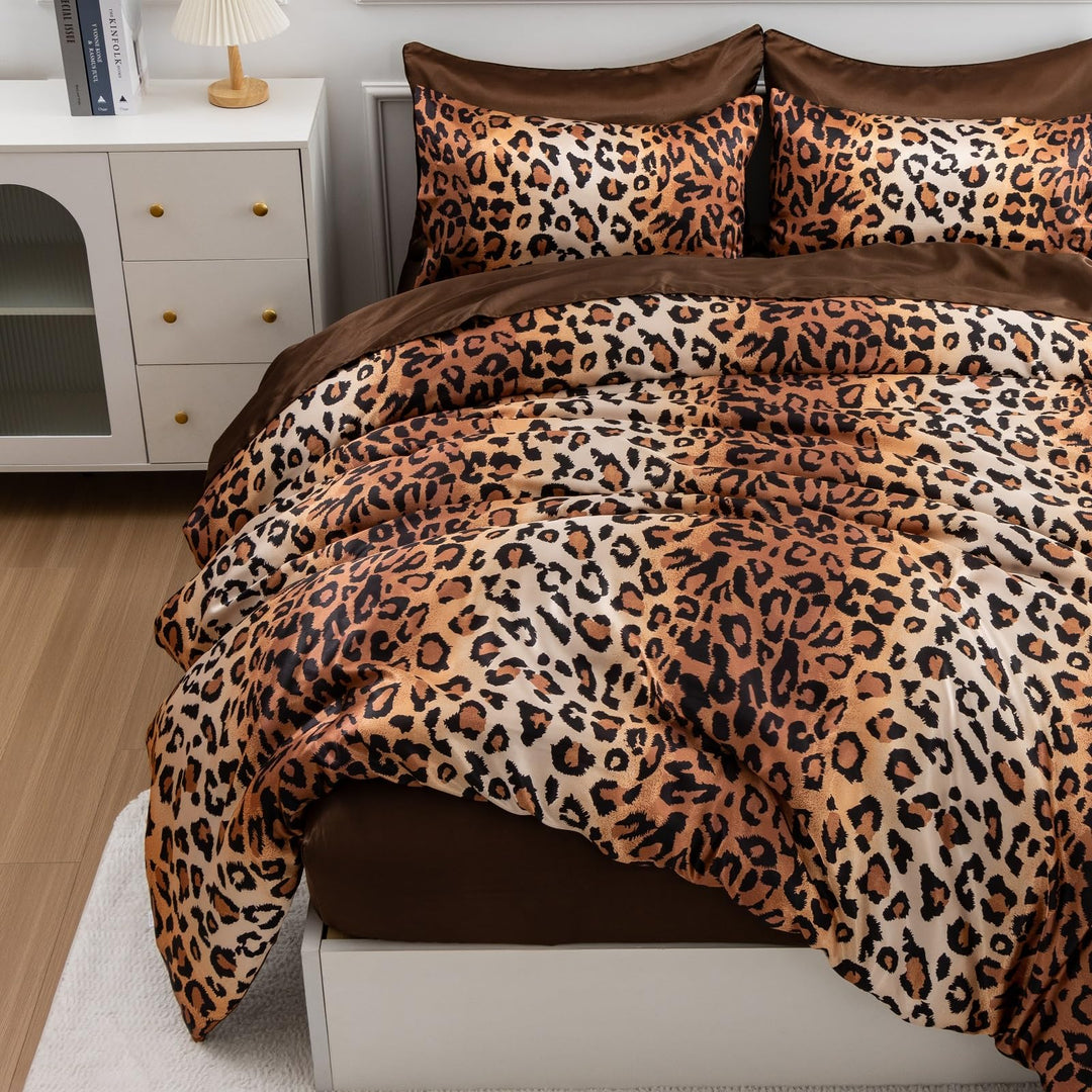 A Nice Night Seidig weiche Satin-Steppdecke mit Leopardenmuster, sexy, luxuriös, superweiche Mikrofa