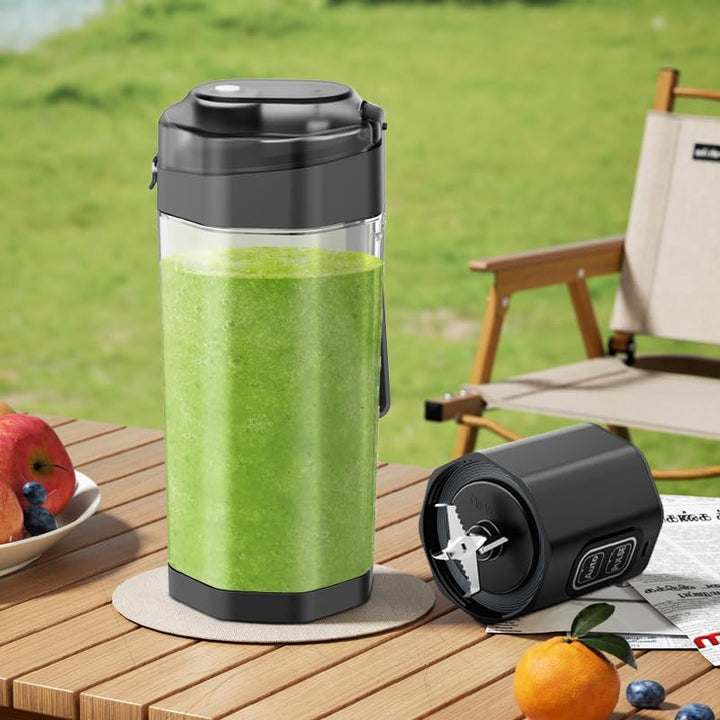 Tragbarer Mixer für Shakes und Smoothies, USB wiederaufladbar, 680 ml, persönlicher Mixer mit 6 Klin