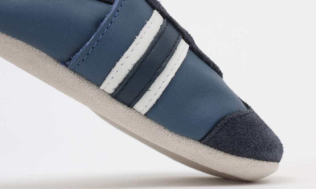 Bobux Jungen Mary Jane Schwarze TupfenSlipper Medium Sport Classic Cobalt, Medium Sport Classic Coba