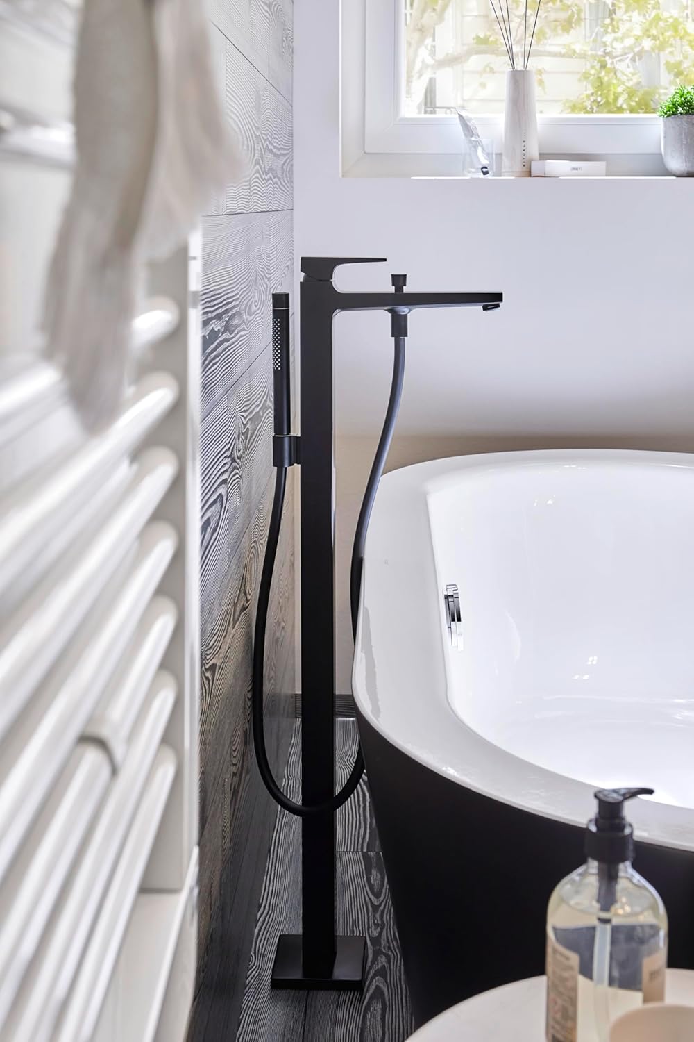 hansgrohe bodenstehende Wannenarmatur, für 2 Funktionen, Mattschwarz Matt-schwarz, Matt-schwarz