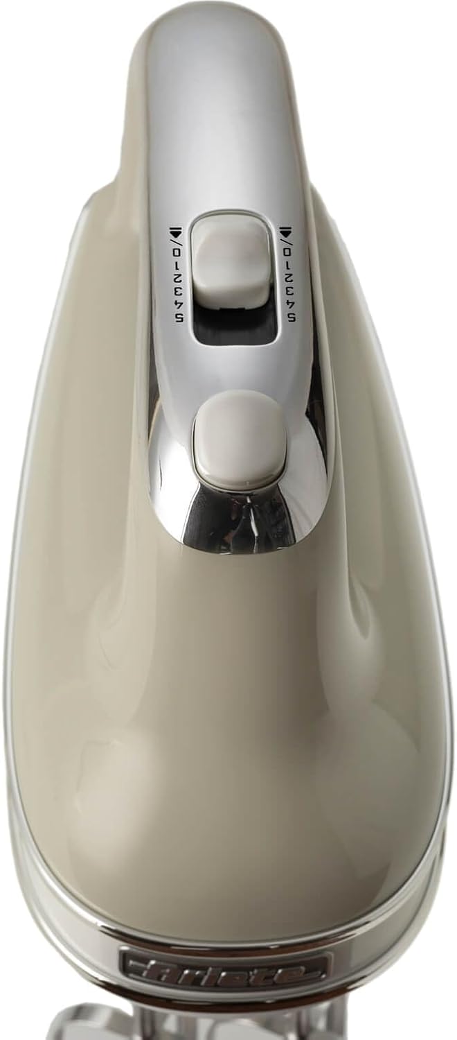 Ariete 1548 Handmixer Vintage, 450 W, 5 Geschwindigkeiten, Turbo-Funktion, 2 Schneebesen, Beige