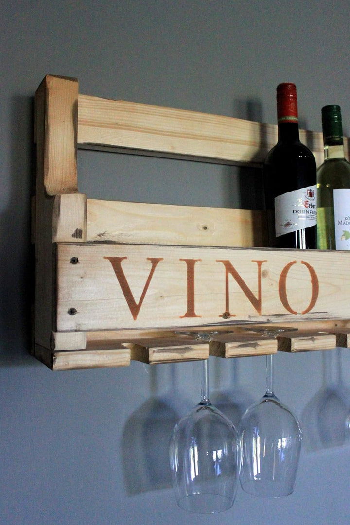 Weinregal aus Holz für die Wand - mit Gläserhalter und VINO Schriftzug - Rostoptik - fertig montiert