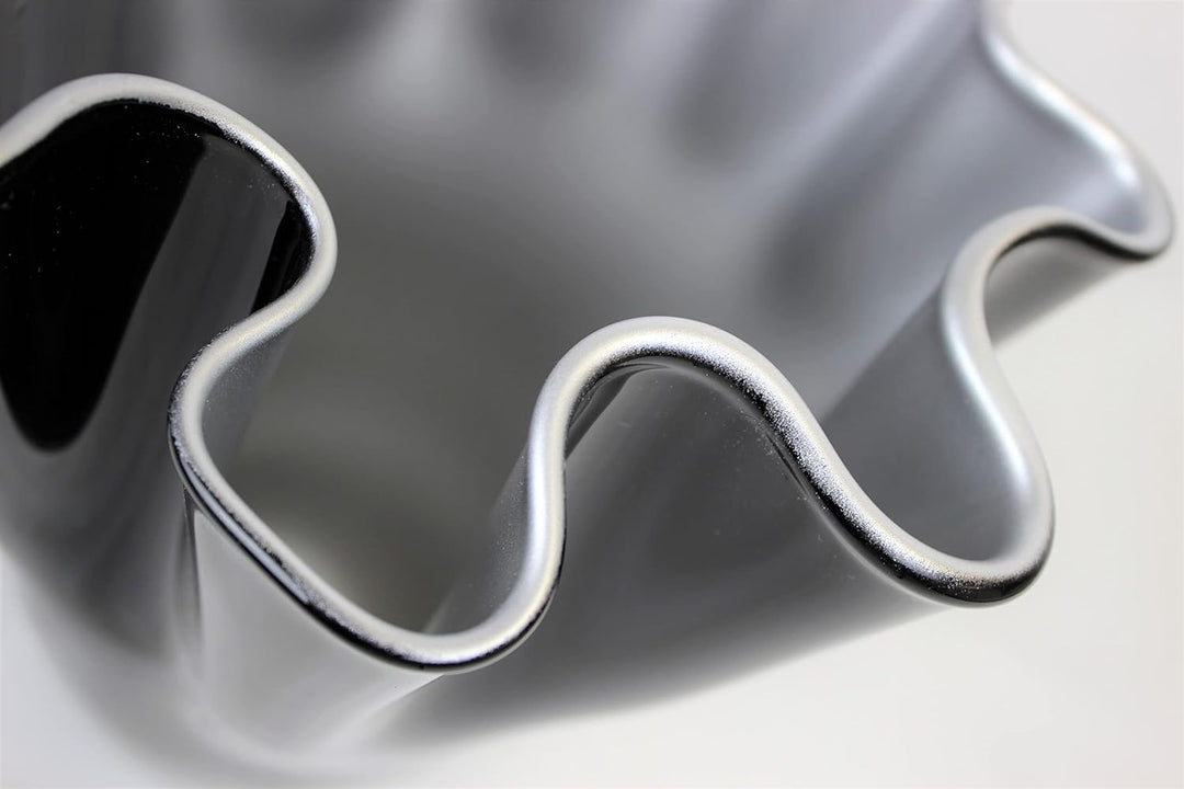 SIGNATURE HOME COLLECTION Glasvase Silber schwarz Blumenvase mundgeblasen 21 x 21 x 30 cm 21 x 21 x