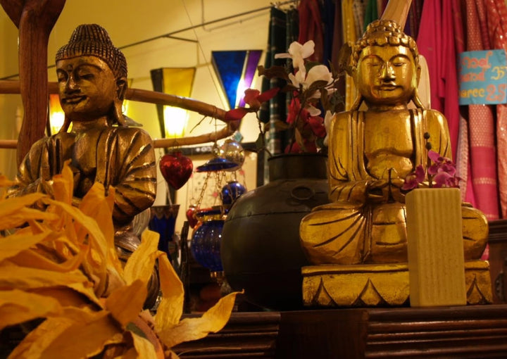 GURU SHOP Holzbuddha, Buddha Statue, Handarbeit (50 cm) - Modell 10 normal Modell 10, normal Modell