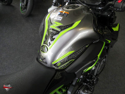 BIKE-label Tankpad Set Tankschutz Grün kompatibel für Kawasaki Z900-850021VA
