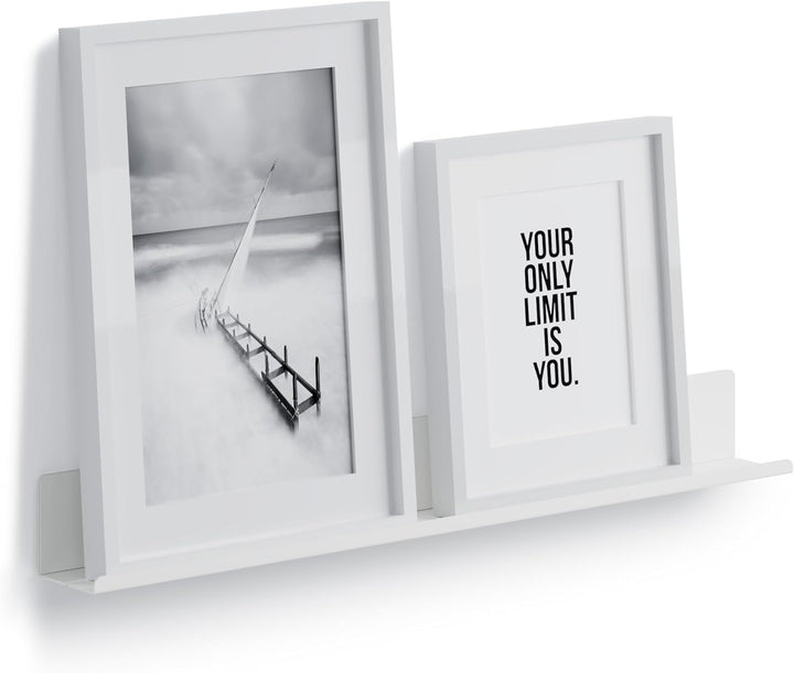 byde Ein schlankes Wandregal für Fotos, Bilder und Bücher. Modernes und minimalistisches Design. Her