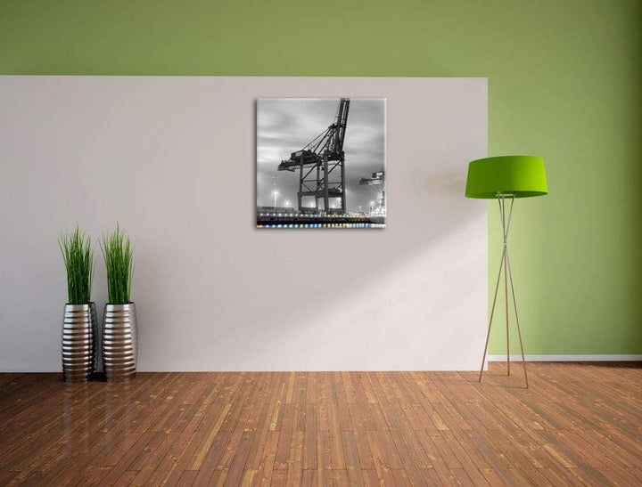 Pixxprint grosser Containerkran im Hafen schwarz/weiss, Format: 70x70 auf Leinwand, 70x70