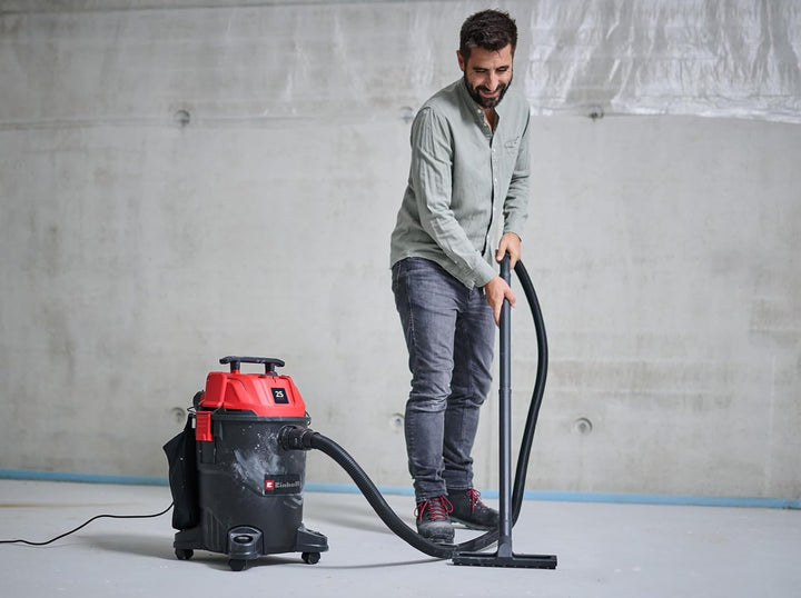 Einhell Nass-Trockensauger TC-VC 2555 (850 Watt, 180 mbar Saugleistung, 25 L Behälter, 4 Rollen, Tra